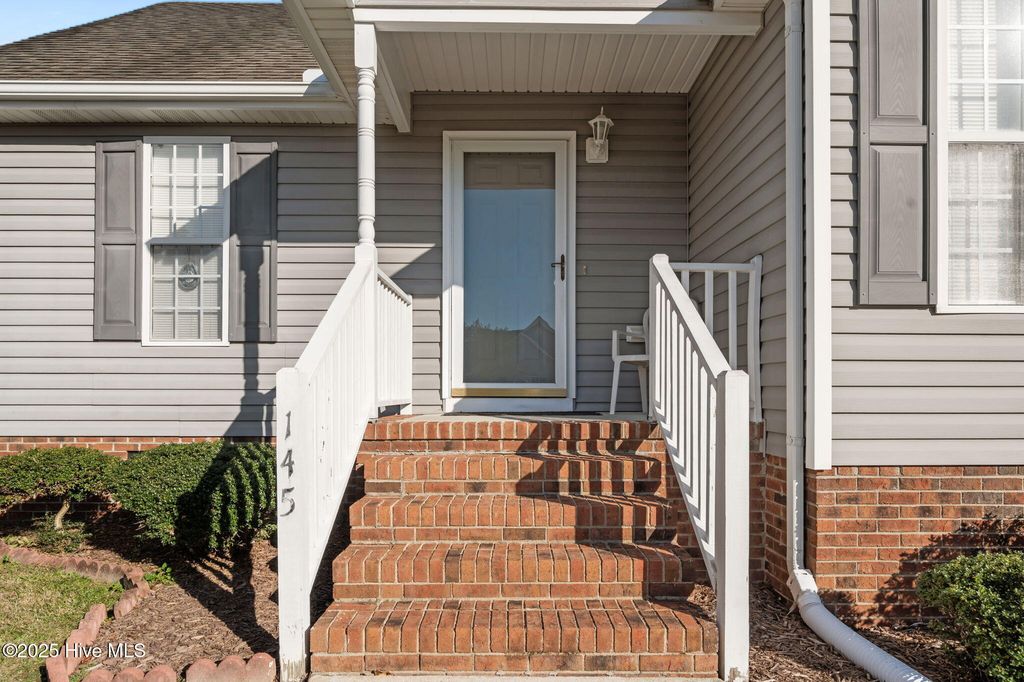 Photo of 145 Doves Mount Circle, Rocky Mount, NC 27801 (MLS # 100539803)