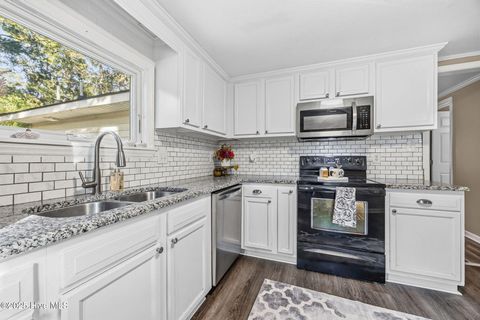 Tiny photo for 113 Jupiter Trail, Jacksonville, NC 28546 (MLS # 100538118)