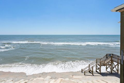 A home in North Topsail Beach