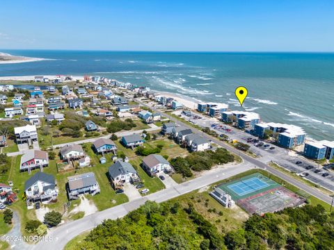 A home in North Topsail Beach