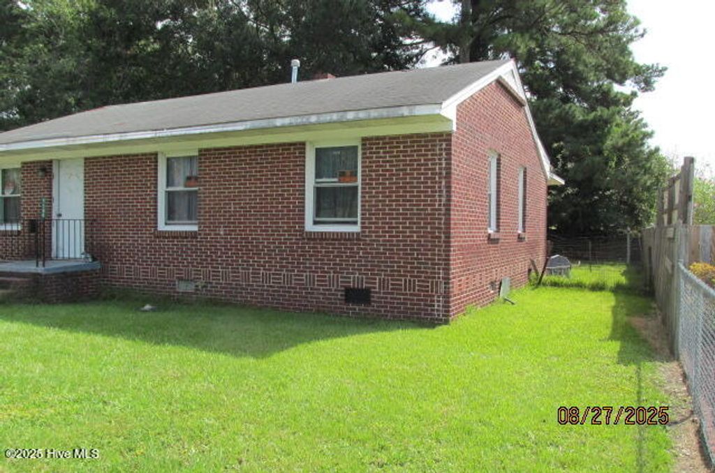 Photo of 1104 Godwin Avenue, Lumberton, NC 28358 (MLS # 100530876)
