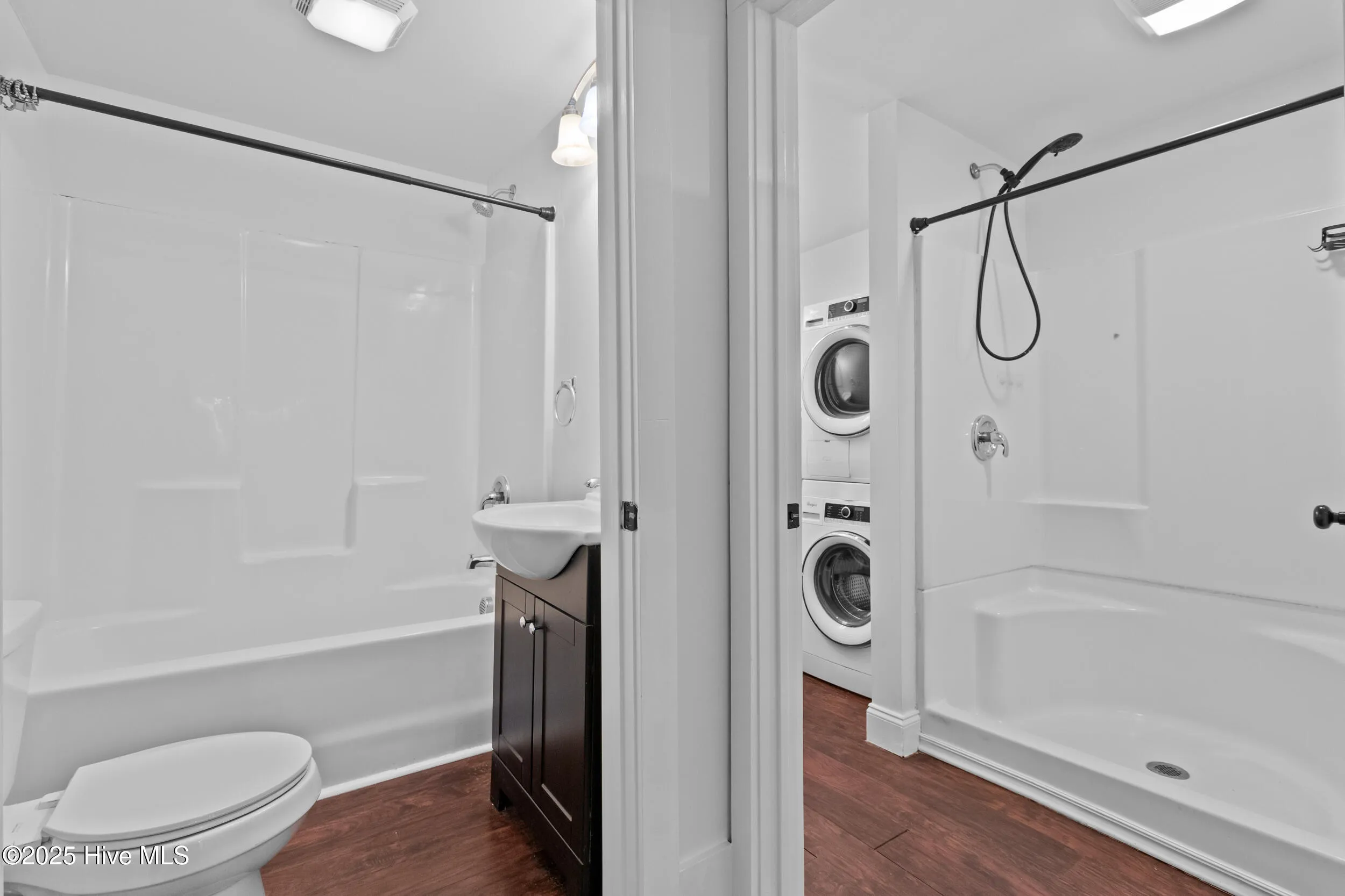 Wilmington, North Carolina 28401, United States, 4 Bedrooms Bedrooms, ,2 BathroomsBathrooms,Residential,Active,225319