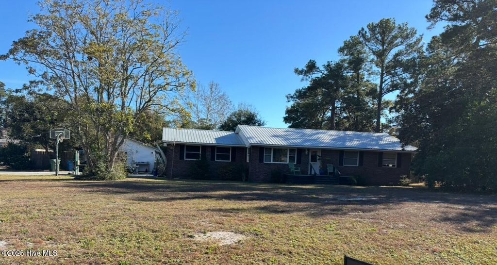 Photo of 210 Oakhurst Road, Wilmington, NC 28409 (MLS # 100543918)