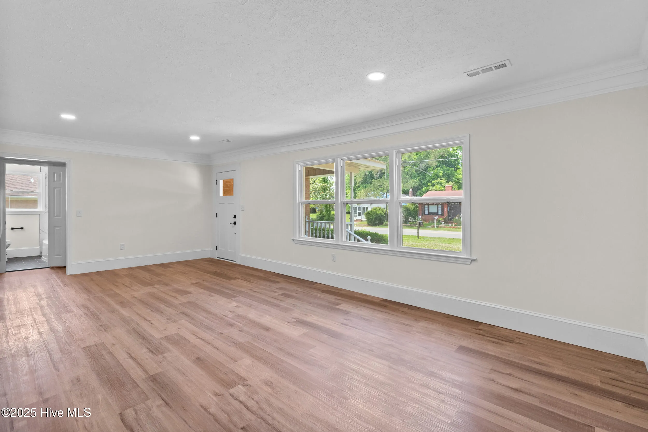 Burgaw, North Carolina 28425, United States, 3 Bedrooms Bedrooms, ,3 BathroomsBathrooms,Residential,Active,166836