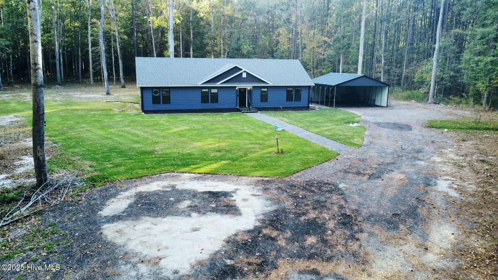 Photo of 127 Rosecroft Drive, Elizabeth City, NC 27909 (MLS # 100538190)