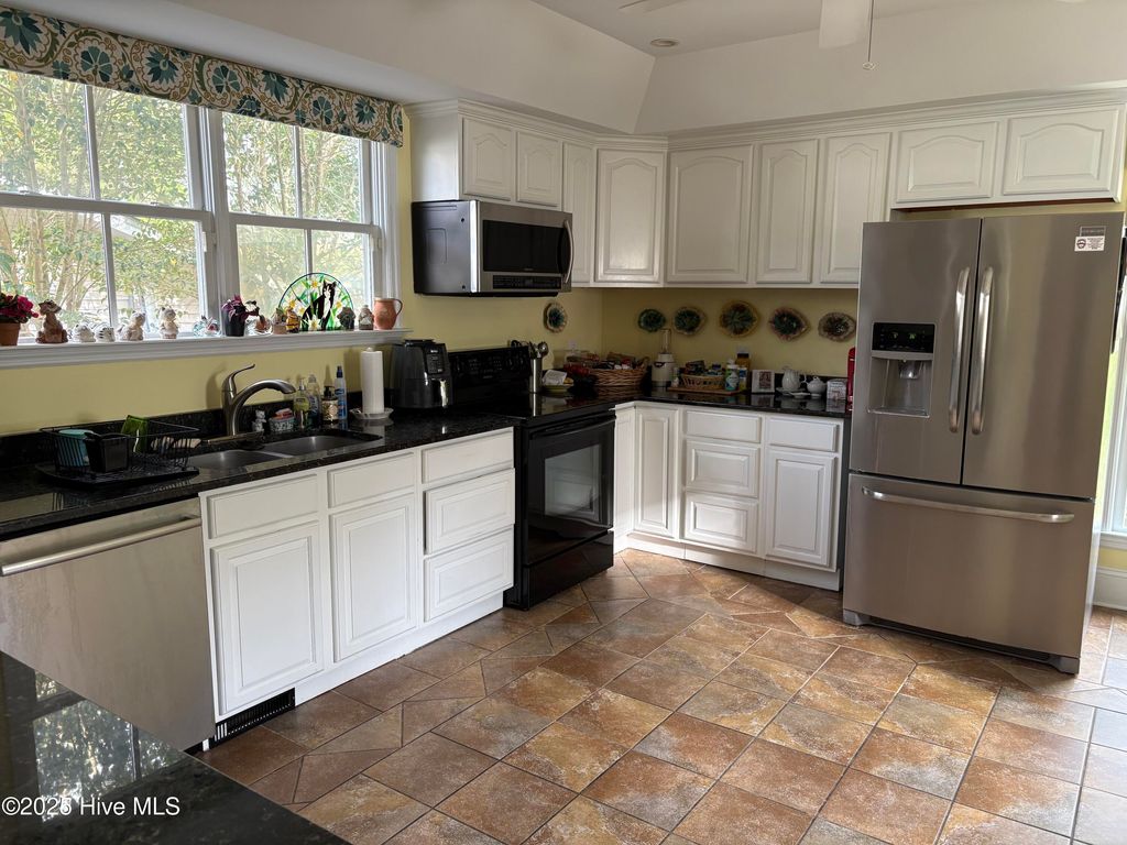 Photo of 1418 Spencer Avenue, New Bern, NC 28560 (MLS # 100491522)