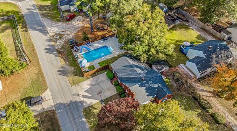 A home in Raeford