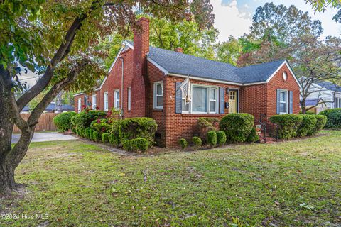 A home in Raeford