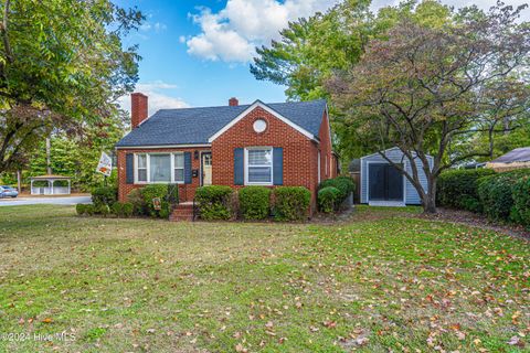 A home in Raeford