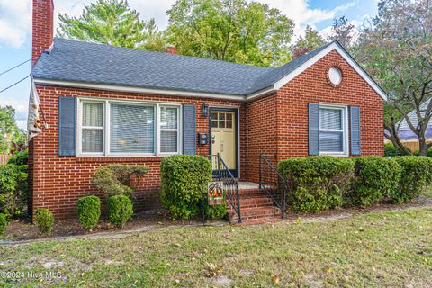 A home in Raeford