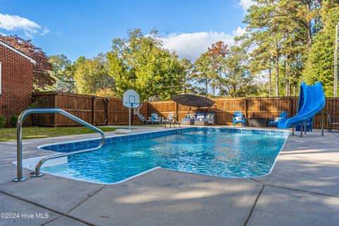 A home in Raeford