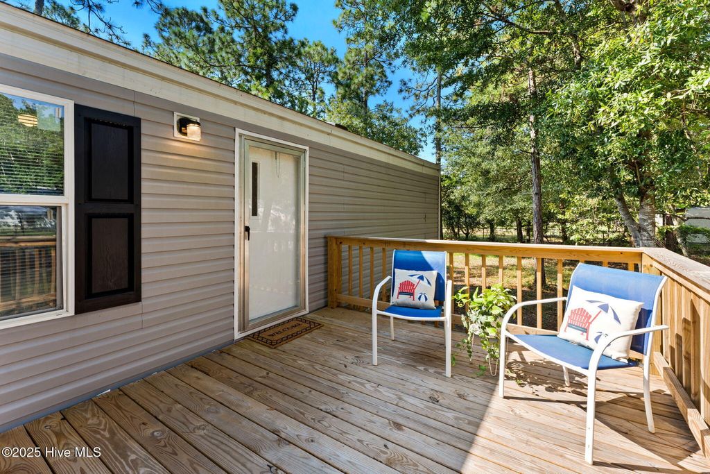 Photo of 293 Sycamore Road, Southport, NC 28461 (MLS # 100525227)