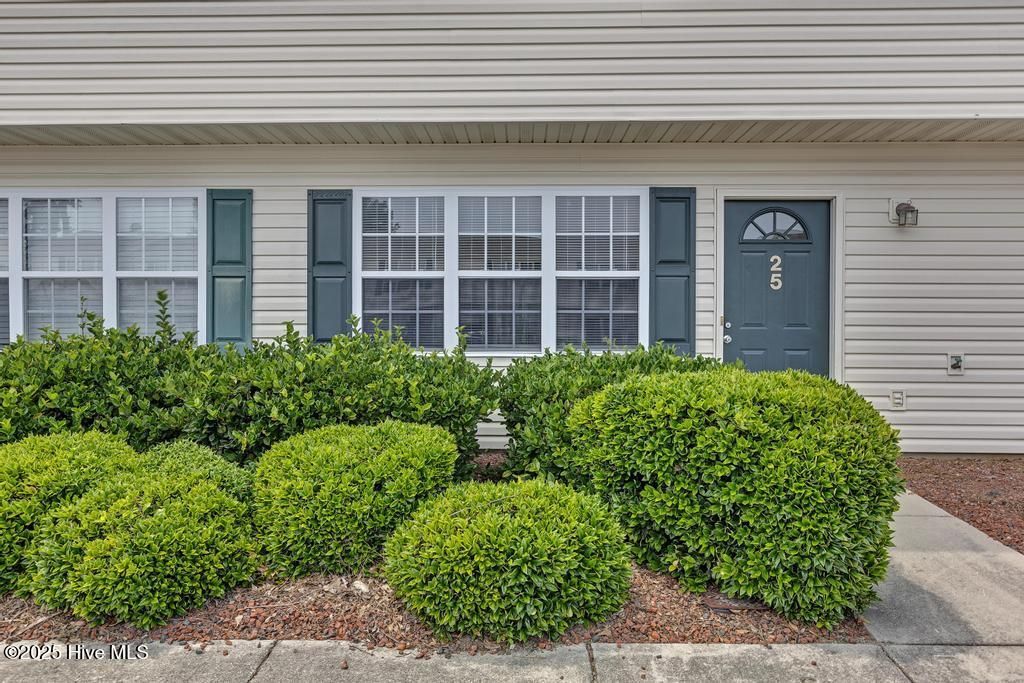 Photo of 25 Pirates Cove Drive, Swansboro, NC 28584 (MLS # 100516398)