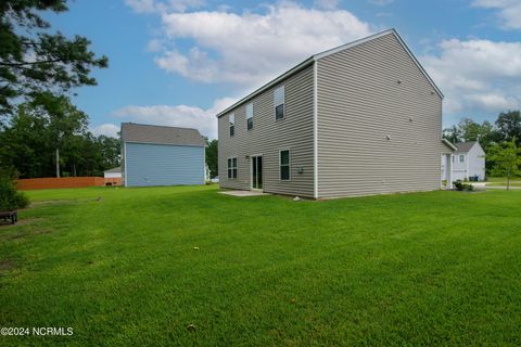 A home in Sneads Ferry