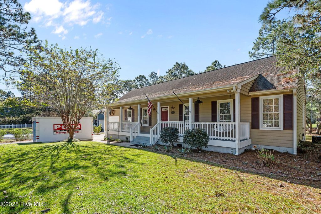 Photo of 1146 Twin Lakes Drive, Southport, NC 28461 (MLS # 100536417)