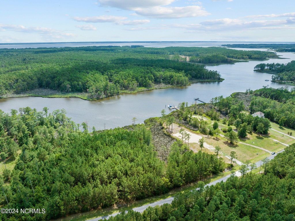 Photo of 19 Bailey Pointe Drive, Belhaven, NC 27810 (MLS # 100456415)