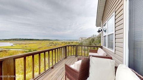 A home in North Topsail Beach