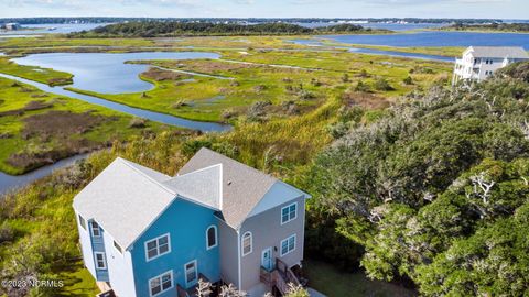 A home in North Topsail Beach