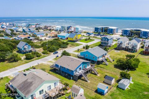 A home in North Topsail Beach