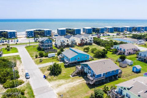 A home in North Topsail Beach