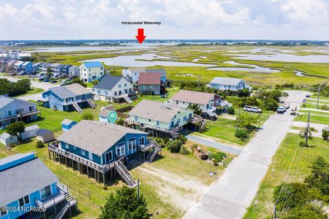 A home in North Topsail Beach