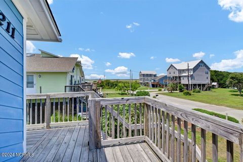 A home in North Topsail Beach