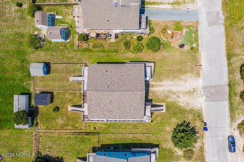 A home in North Topsail Beach