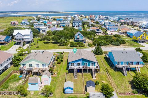 A home in North Topsail Beach