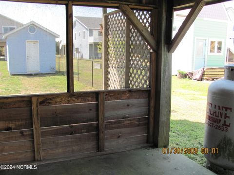 A home in North Topsail Beach