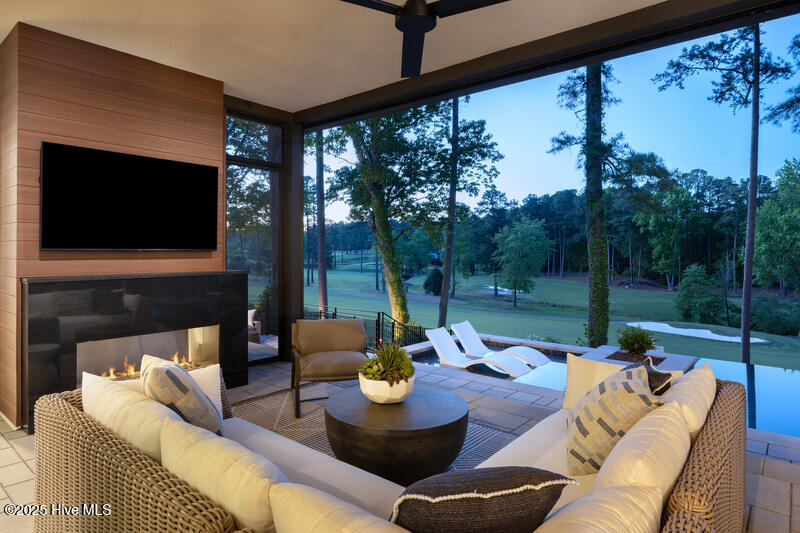 521 Airlie Road Lot D Valand Plan