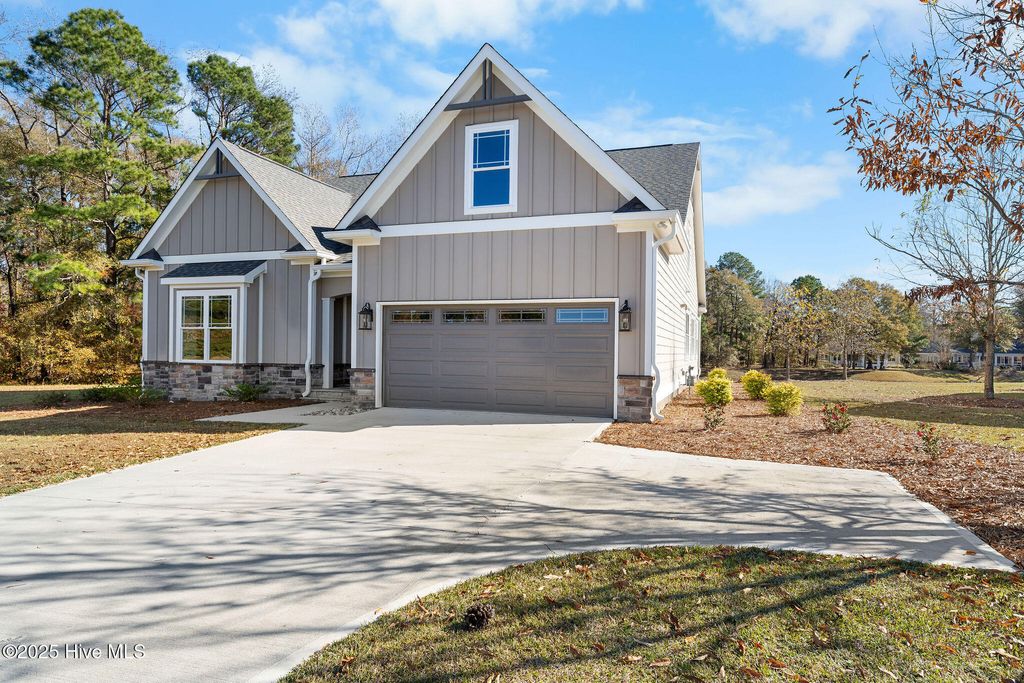 Photo of 135 Sycamore Lakes Drive, Wallace, NC 28466 (MLS # 100537804)