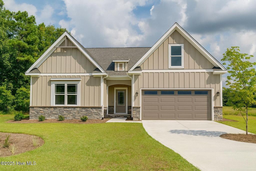 Photo of 135 Sycamore Lakes Drive, Wallace, NC 28466 (MLS # 100537804)