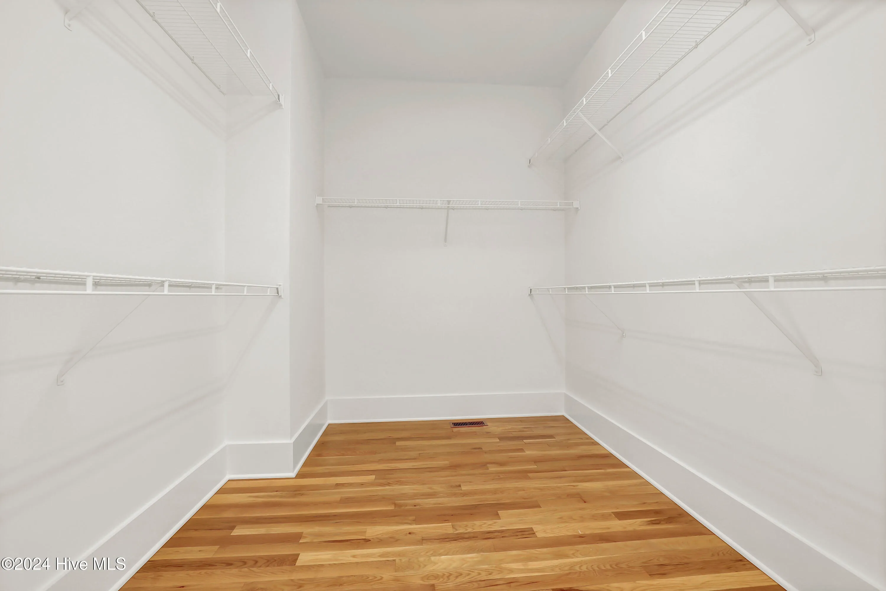 Hampstead, North Carolina 28443, United States, 4 Bedrooms Bedrooms, ,4 BathroomsBathrooms,Residential,Active,31650