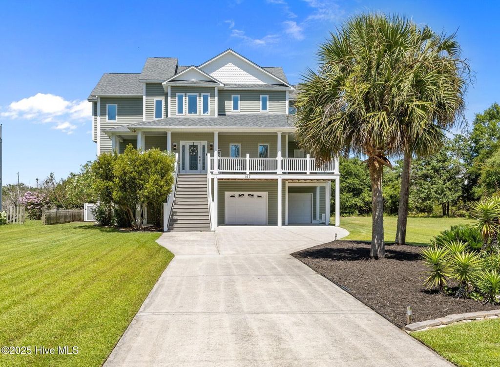 Photo of 167 Alligator Bay, Sneads Ferry, NC 28460 (MLS # 100517402)