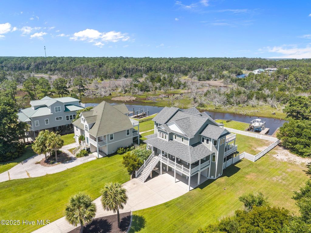 Photo of 167 Alligator Bay, Sneads Ferry, NC 28460 (MLS # 100517402)