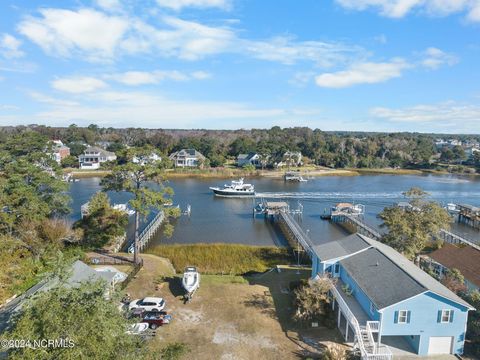 A home in Oak Island