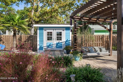 A home in Oak Island