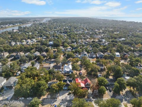 A home in Oak Island