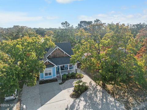 A home in Oak Island