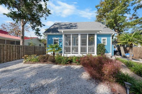 A home in Oak Island