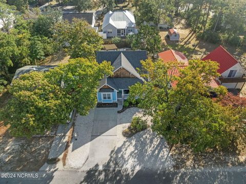 A home in Oak Island