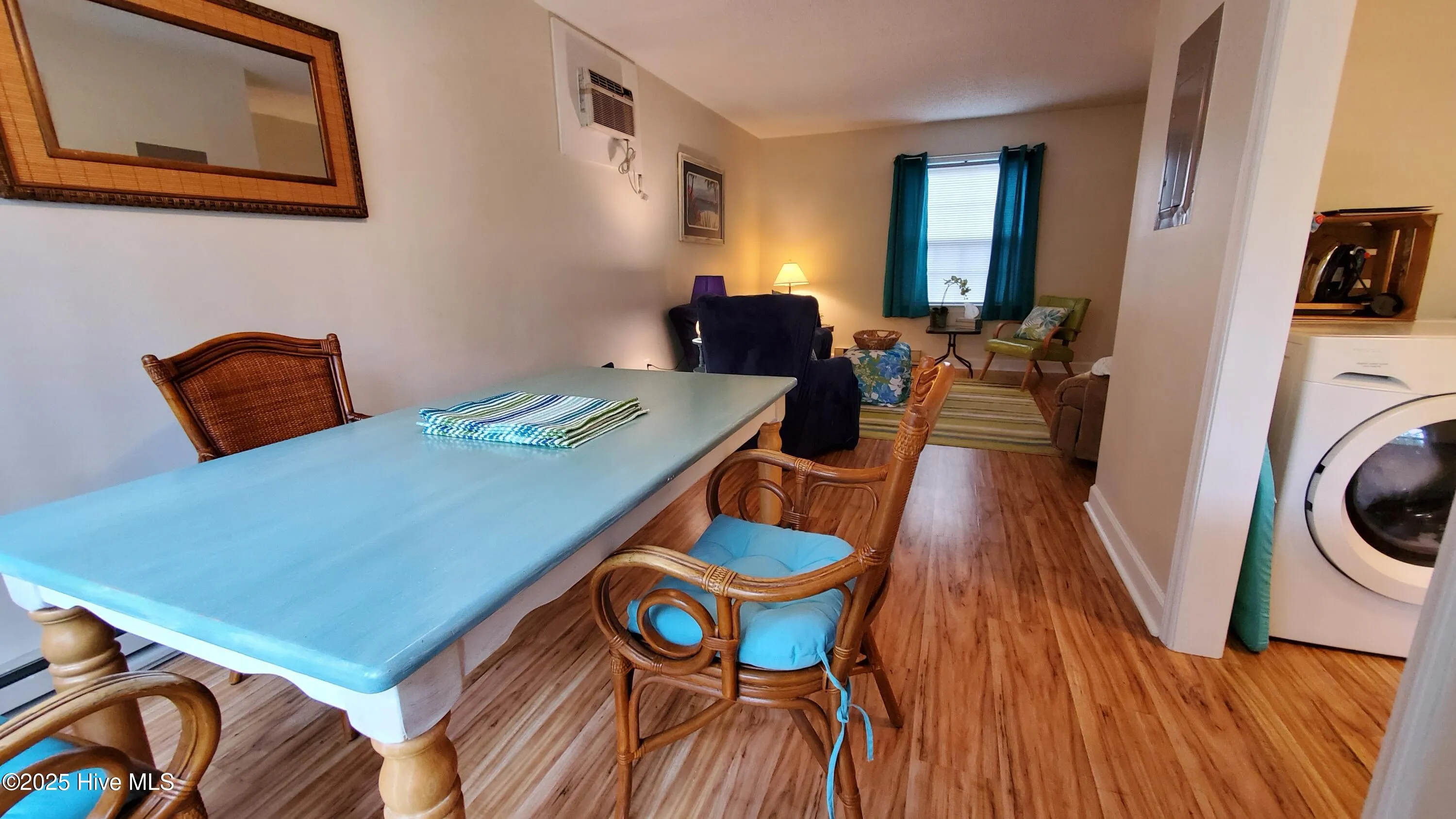 Greenville, North Carolina 27858, United States, 2 Bedrooms Bedrooms, ,1 BathroomBathrooms,Residential,Active,93673