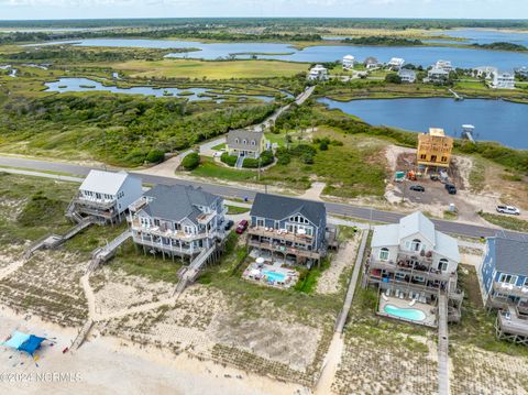 A home in North Topsail Beach