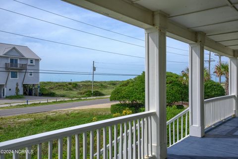 A home in North Topsail Beach