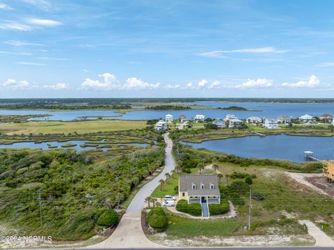 A home in North Topsail Beach