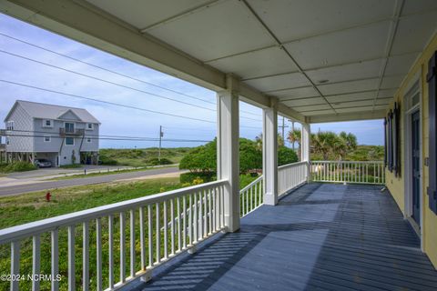 A home in North Topsail Beach