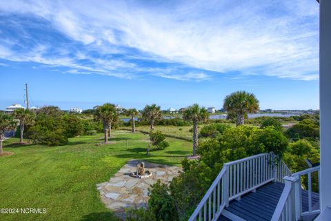 A home in North Topsail Beach