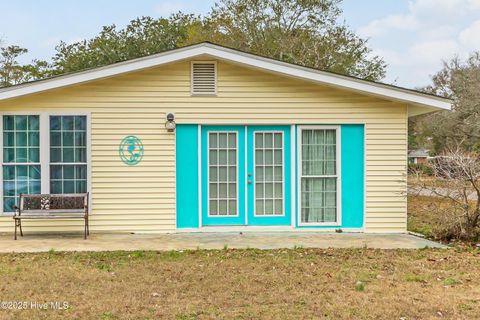 A home in Oak Island