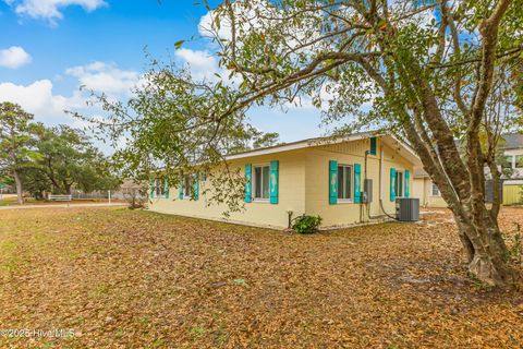 A home in Oak Island