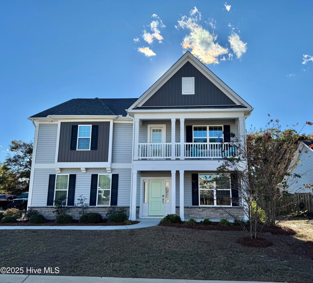 Photo for 287 Waldorf Way, Hampstead, NC 28443 (MLS # 100541614)